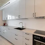 Bossa Nova - Modern 2 Bedroom In The Center